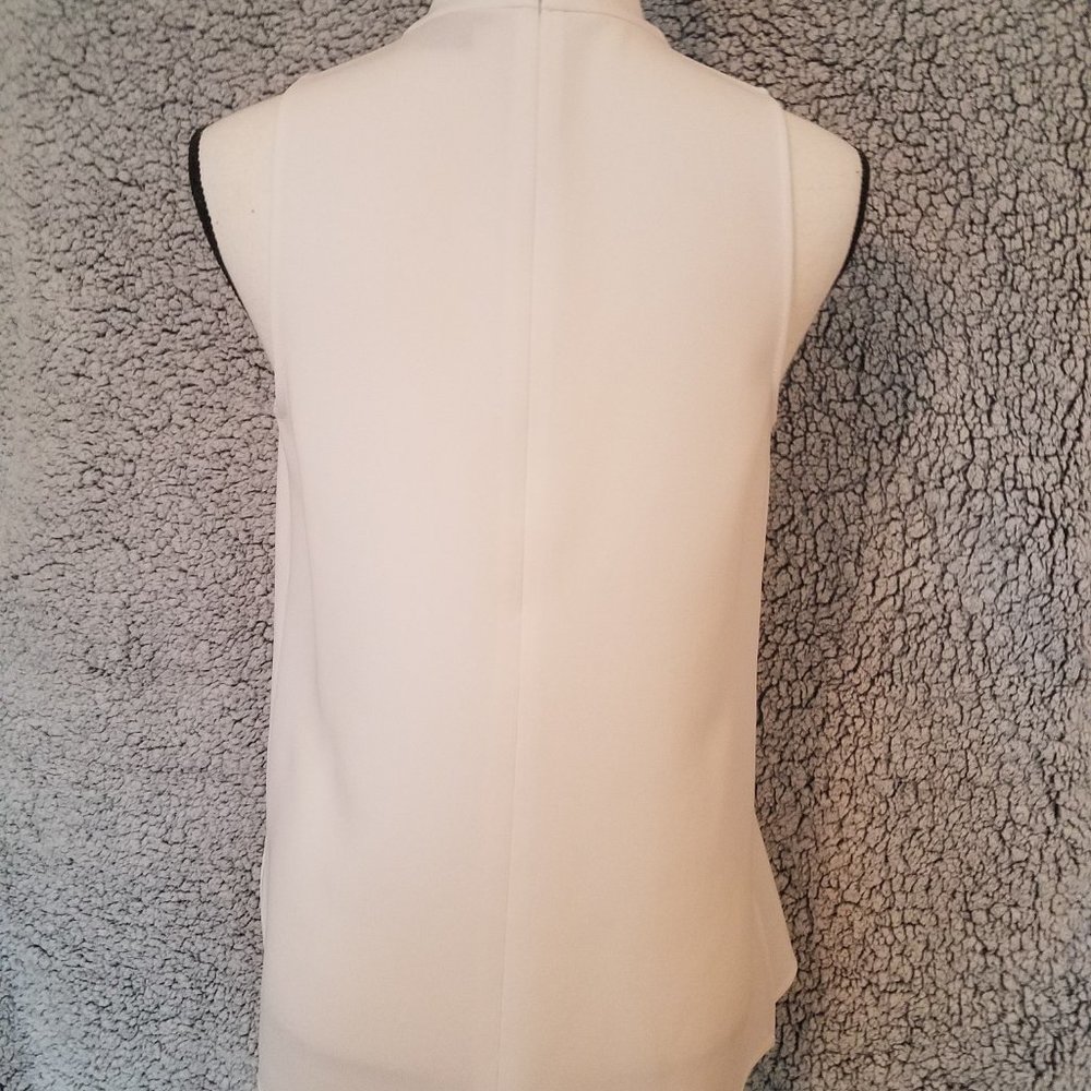 Theory White High-Neck Sleeveless Top - Picture 4 of 7